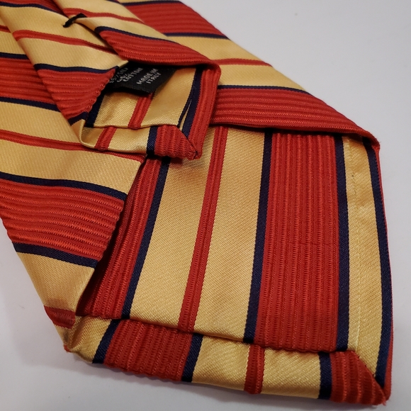 Jos. A. Bank Necktie Red Stripe Tie Signature Collection Silk Blend - Picture 5 of 6